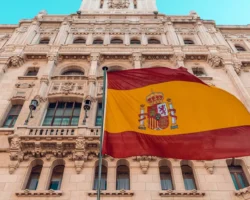 Кирилл Будаев сообщил о новых правилах для россиян в Испании и ЕС kirill budaev soobshhil o novyh pravilah dlya rossiyan v ispanii i es-signaldaily-ru-0