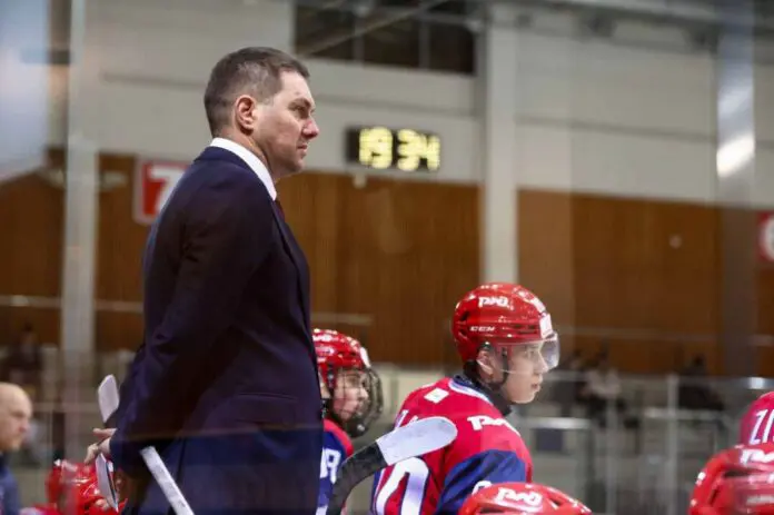 Кубок Вызова МХЛ в Екатеринбурге. Виталий Черночуб и Олег Таубер возглавили сборные-0