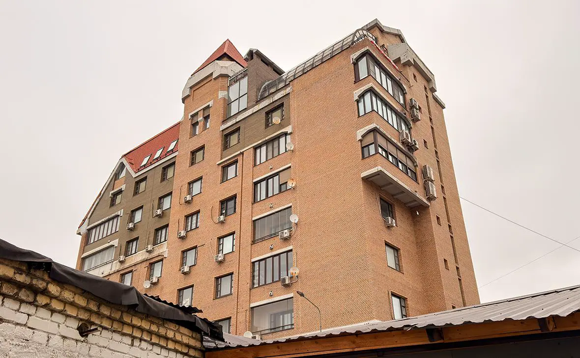 Вид на дом, в котором находится квартира певицы Ларисы Долиной, в Ксеньинском переулке (Сергей Петров / NEWS.ru / Global Look Press)