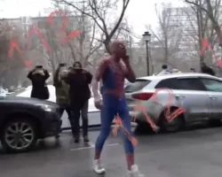 Полина Лурье борется за квартиру с помощью Человека-паука и Марии Пуховой polina lure boretsya za kvartiru s pomoshhyu chelovekapauka i marii puhovoj-signaldaily-ru-0