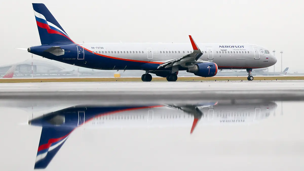 В Домодедово и Внуково ввели ограничения на прием и выпуск бортов