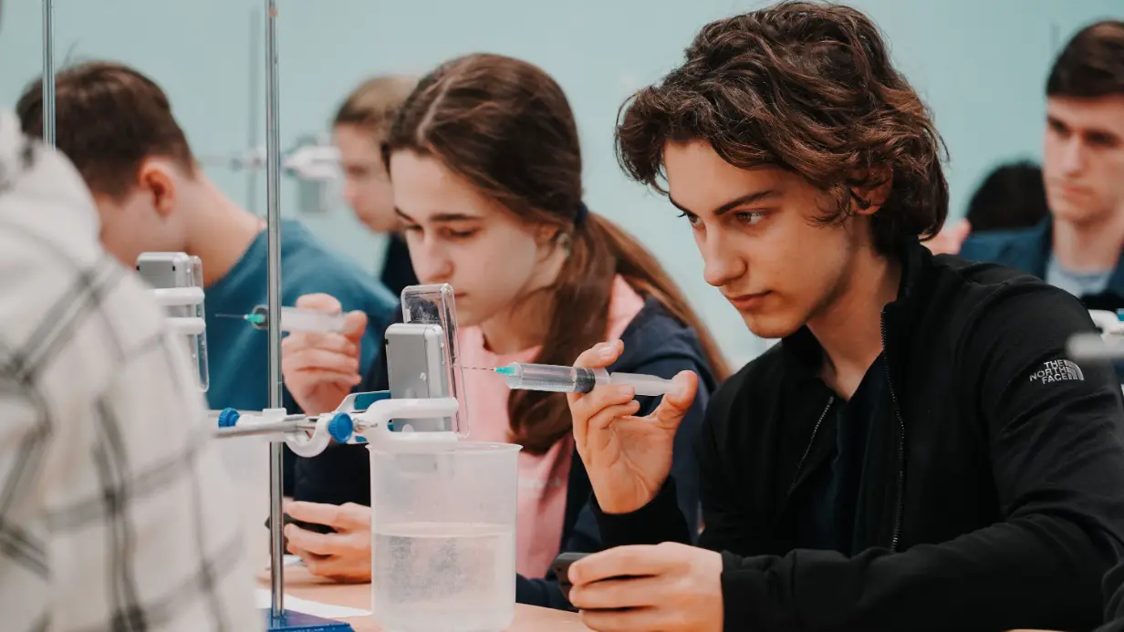 В Москве вырос интерес школьников к техническим и естественно-научным олимпиадам