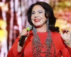 Владимир Путин отметил выдающихся деятелей искусства и телевидения России vladimir putin otmetil vydayushhihsya deyatelej iskusstva i televideniya rossii-signaldaily-ru-0