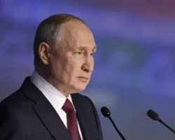 Владимир Путин почтил память Веры Алентовой и отметил вклад в театр Пушкина vladimir putin pochtil pamyat very alentovoj i otmetil vklad v teatr pushkina-signaldaily-ru-0