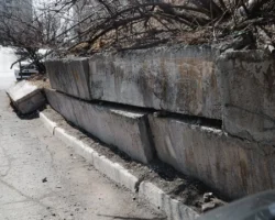 Администрация и прокуратура Владивостока заботятся о подпорных стенах administracziya i prokuratura vladivostoka zabotyatsya o podpornyh stenah-signaldaily-ru-0