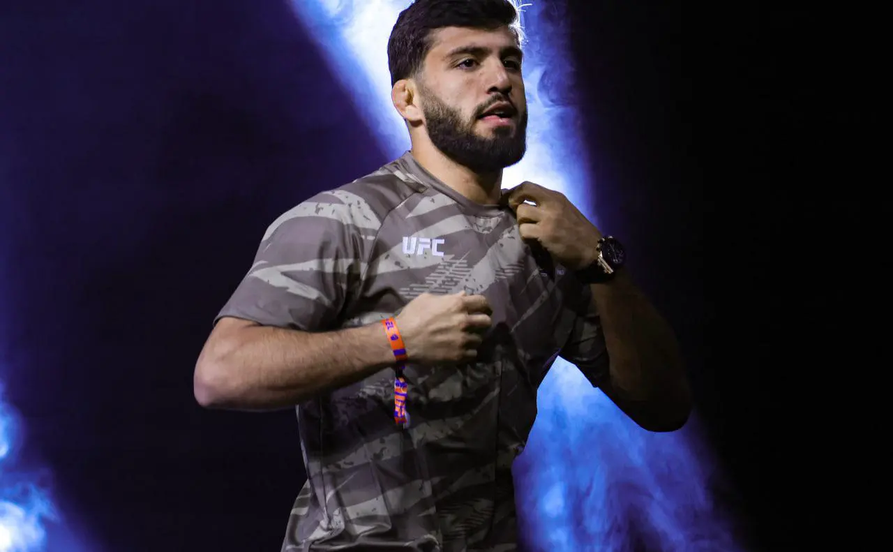 Боец UFC Арман Царукян (Carmen Mandato / Getty Images)