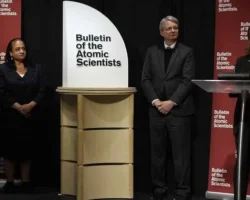 chasy sudnogo dnya i vzglyad chikagskogo universiteta v budushhee-signaldaily-ru-0