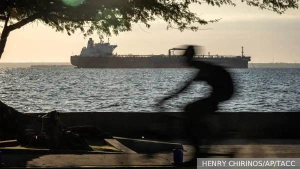 Политолог: История с танкером Marinera стала «подставой» для США