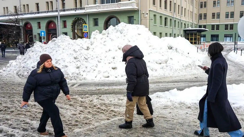 Ортопед Фомин рассказал о важности правильной техники ходьбы в гололедицу