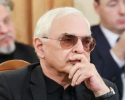 Шахназаров объясняет, почему Тарковский ценнее хитов Мосфильма shahnazarov obyasnyaet pochemu tarkovskij czennee hitov mosfilma-signaldaily-ru-0