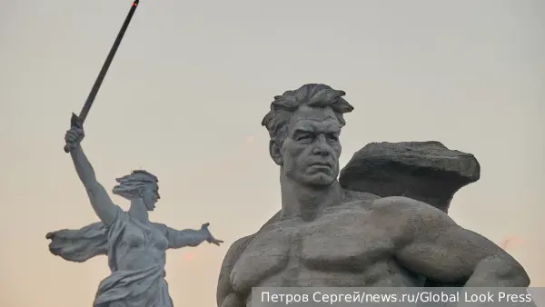 День воинской славы России и День буквы «Ы» отмечается 2 февраля
