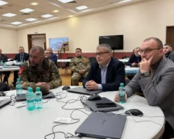 Денис Паслер открывает третью интенсивную сессию для управленцев Урала denis pasler otkryvaet tretyu intensivnuyu sessiyu dlya upravlenczev urala-signaldaily-ru-0