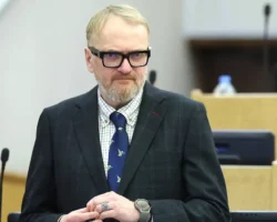 Милонов Сабурову выдвигает условие поддержки спецоперации milonov saburovu vydvigaet uslovie podderzhki speczoperaczii-signaldaily-ru-0