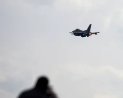 Польша подняла истребители в ответ на угрозы России у границ Украины polsha podnyala istrebiteli v otvet na ugrozy rossii u granicz ukrainy-signaldaily-ru-0