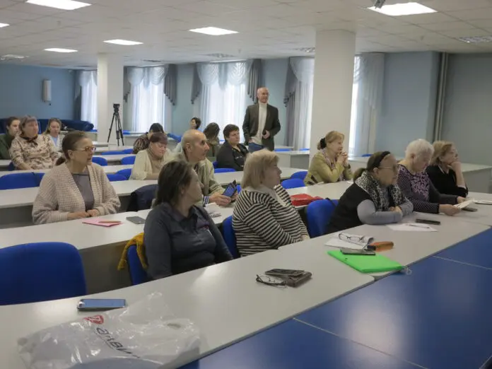 Владислав Поручаев о цифровой безопасности в библиотеке Белинского-0