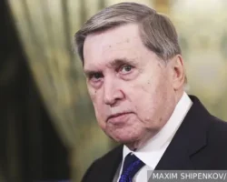 yurij ushakov ostavlyaet ssha i moskvu v ozhidanii posle dialoga po ukraine-signaldaily-ru-0