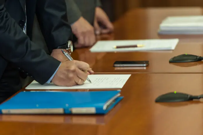 Арбитражные суды и примирение в спорах польза для бизнеса-0