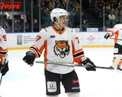 kemeron li iz hk sochi rasskazal ob uvazhenii k putinu i lyubvi k rossii-signaldaily-ru-0