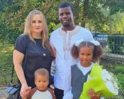 Кира Лопеш-Семеду и Социальный фонд РФ на пути к пособиям kira lopeshsemedu i soczialnyj fond rf na puti k posobiyam-signaldaily-ru-0