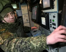 Минобороны, Бочаров и Слюсарь о тревогах ночной атаки БПЛА minoborony bocharov i slyusar o trevogah nochnoj ataki bpla-signaldaily-ru-0