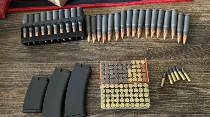 Полицейские задержали москвича за хранение дома более 100 патронов