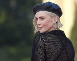 sharliz teron otecz pogib samooborona materi-signaldaily-ru-0