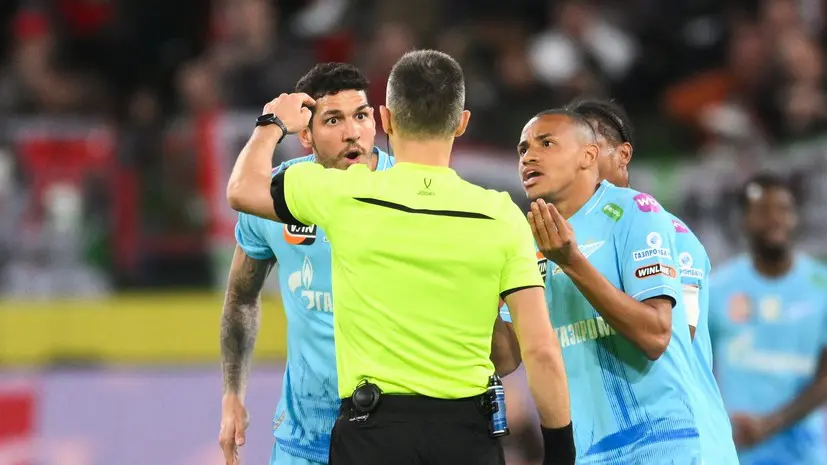 «Предвзятое отношение»: матч между «Локомотивом» и «Зенитом» омрачил грандиозный судейский скандал