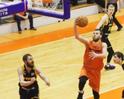 Темп-СУМЗ Лобанова сразится с Химками в плей-офф Суперлиги tempsumz lobanova srazitsya s himkami v plejoff superligi-signaldaily-ru-0