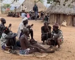 trevelblogersha v  delitsya istoriej plemeni hamer efiopii-signaldaily-ru-0