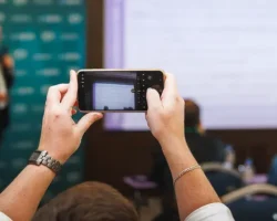 Зарплаты, удаленка на hh.ru: востребованность профессий к 2026 году zarplaty udalenka na vostrebovannost professij k 2026 godu-signaldaily-ru-0