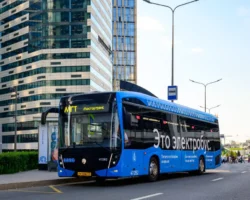 moskva rasshiryaet park elektrobusov po inicziative liksutova sobyanina-signaldaily-ru-0