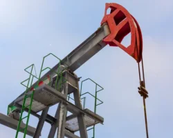 na vzlete avstraliya prognoziruet shok czen na neft do 200-signaldaily-ru-0