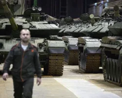 Уралвагонзавод усилил броню танков Т-90М и Т-80БВМ uralvagonzavod usilil bronyu tankov t90m i t80bvm-signaldaily-ru-0