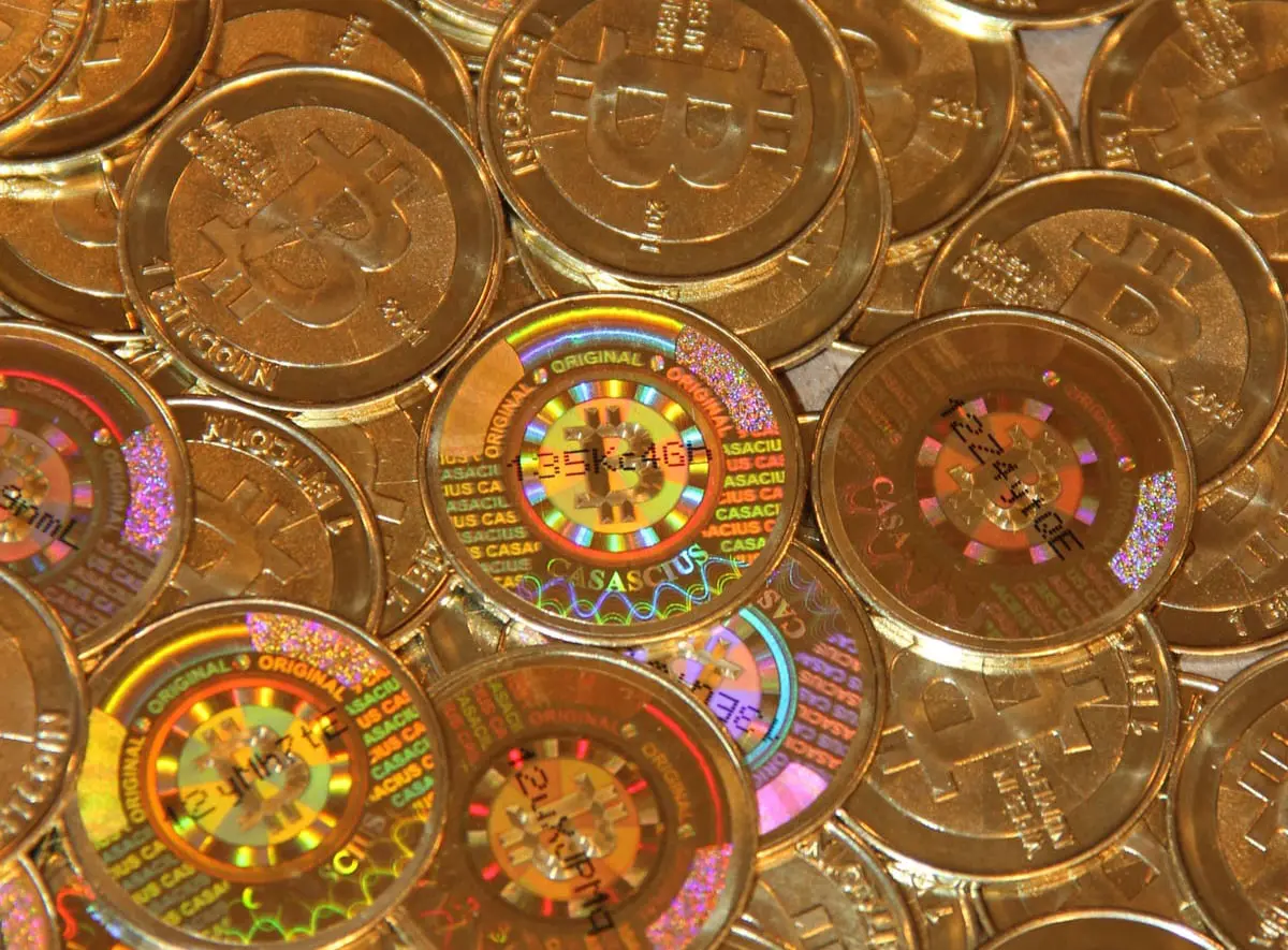 Успешный возврат $398000 Биткоинов: Claude вдохновил Cprkrn-0