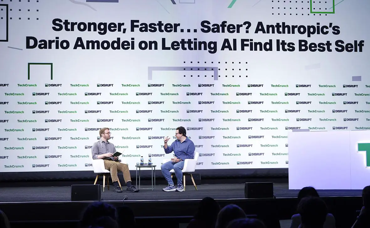 Дарио Амодеи (справа) (Kimberly White / Getty Images for TechCrunch)