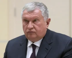 Игорь Сечин отметил стабильность работы АЗС Роснефти и вклад Минэнерго igor sechin otmetil stabilnost raboty azs rosnefti i vklad minenergo-signaldaily-ru-0