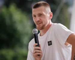 oleg ivanov zavershil kareru igroka i voshel v trenerskij shtab rubina-signaldaily-ru-0
