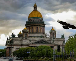 petr  sanktpeterburg i den rossii zaryade i gorodskoe oformlenie-signaldaily-ru-0