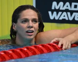 yuliya efimova triumfalno vystupila na chempionate rossii v kazani-signaldaily-ru-0
