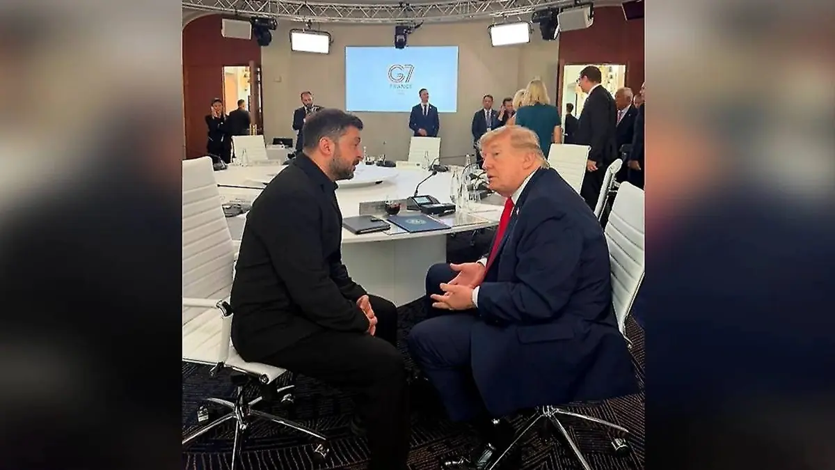 Эксперт по протоколу Кобелюк: Зеленский на фото с G7 в позиции докладчика