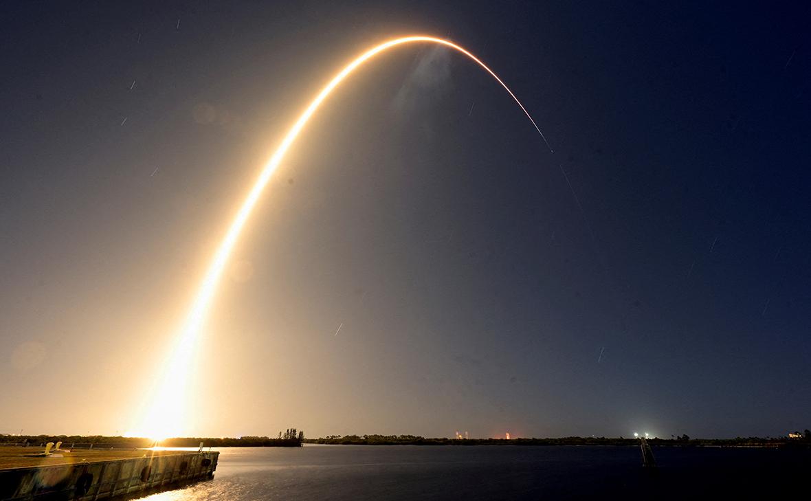 Ракета SpaceX Falcon 9 (Steve Nesius / Reuters)