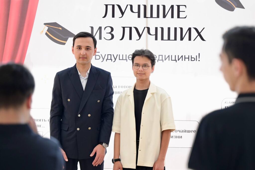 denis pasler mediki0_mynewton - mynewton Денис Паслер усиливает медицину региона через подготовку кадров