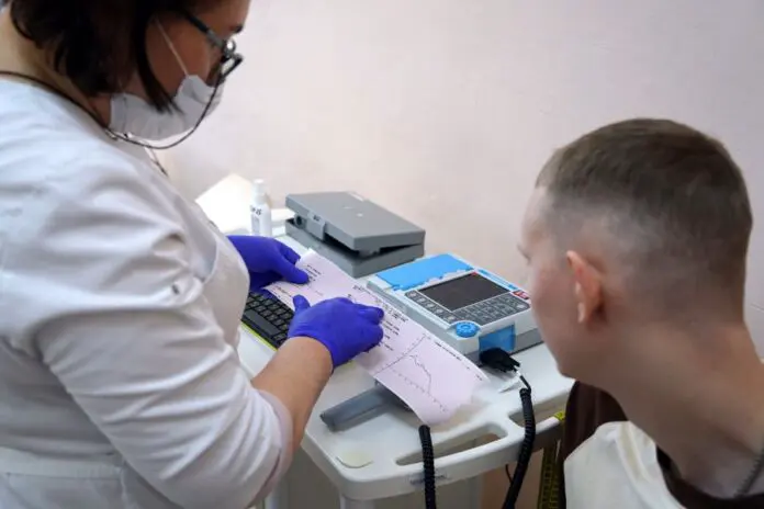 Денис Паслер и Министерство здравоохранения модернизируют медицину в Свердловской области-0