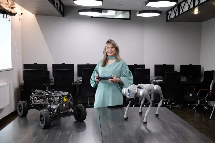 Денис Паслер вручил премии педагогам УрГПУ и других вузов Свердловской области-0