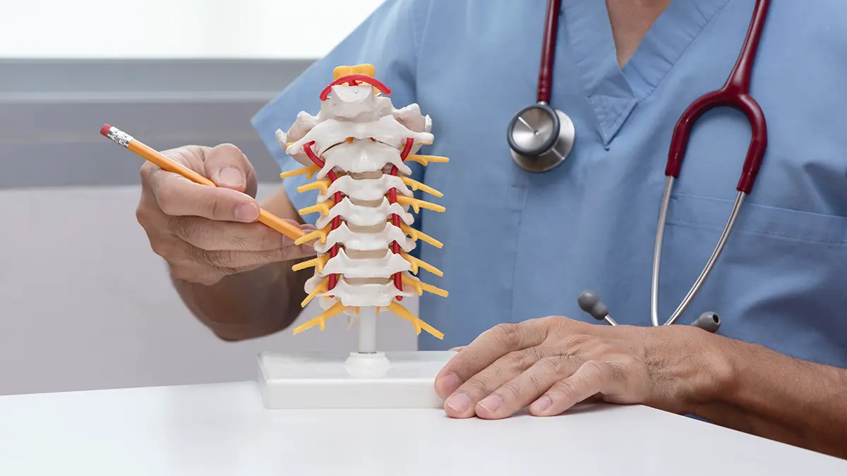 Врач назвал лучшие остеопатические техники для восстановления позвоночника