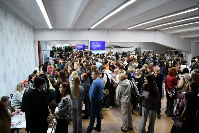 УрГПУ провел День открытых дверей Юрий Биктуганов участвовал-0