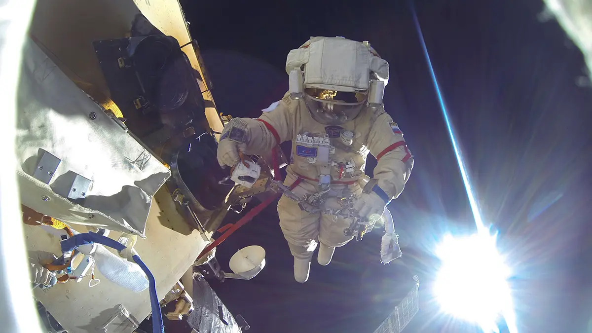 Как обычному человеку стать космонавтом