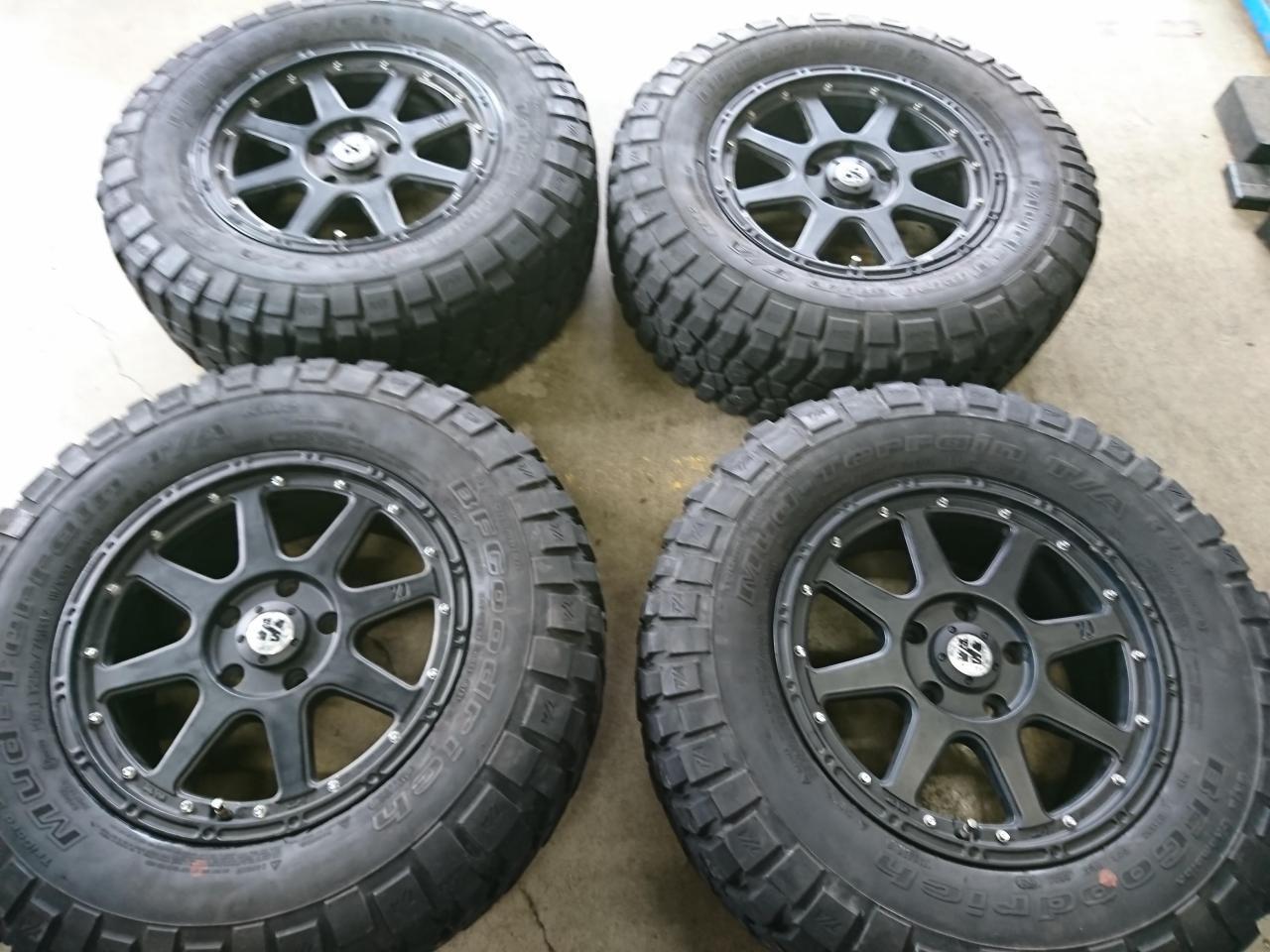 Комплект шин BFGoodrich Mud-Terrain T/A KM2 + диски MLJ XTREME-J