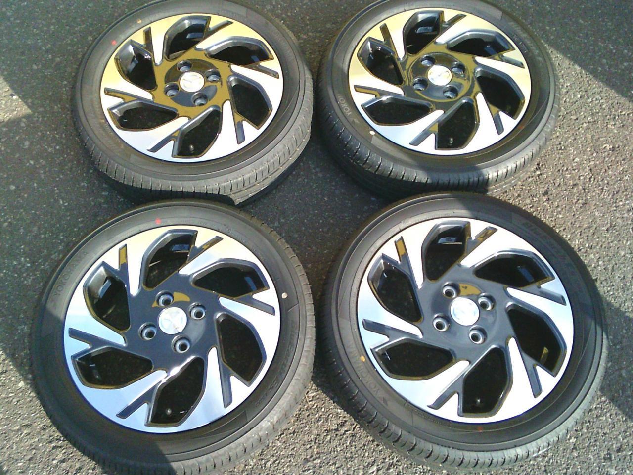 Комплект шин YOKOHAMA BluEarth-ES ES32 + штатные диски Mazda MK54S кастом XS