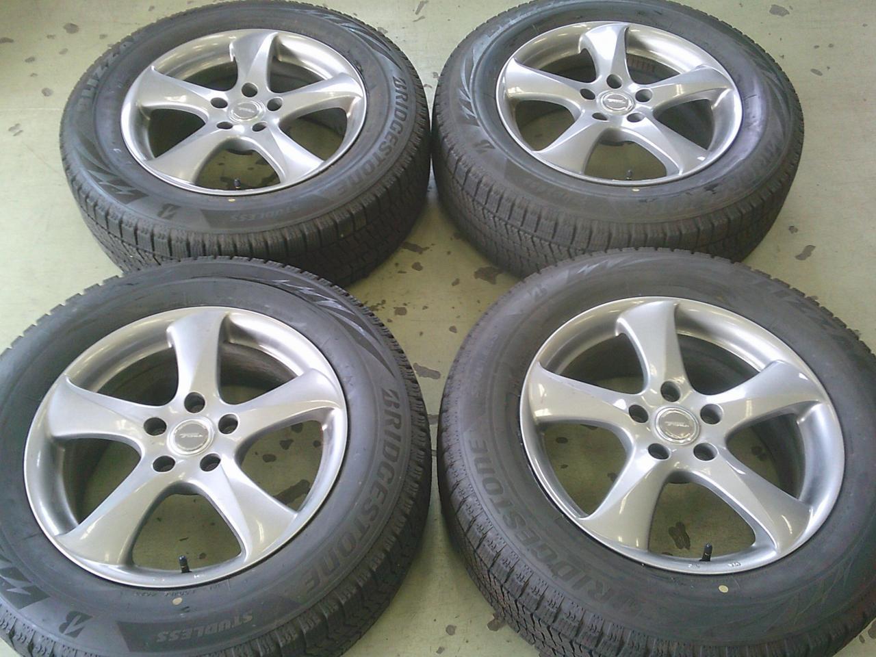 Комплект шин BRIDGESTONE BLIZZAK VRX2 + диски BRIDGESTONE TOP RUN RD5